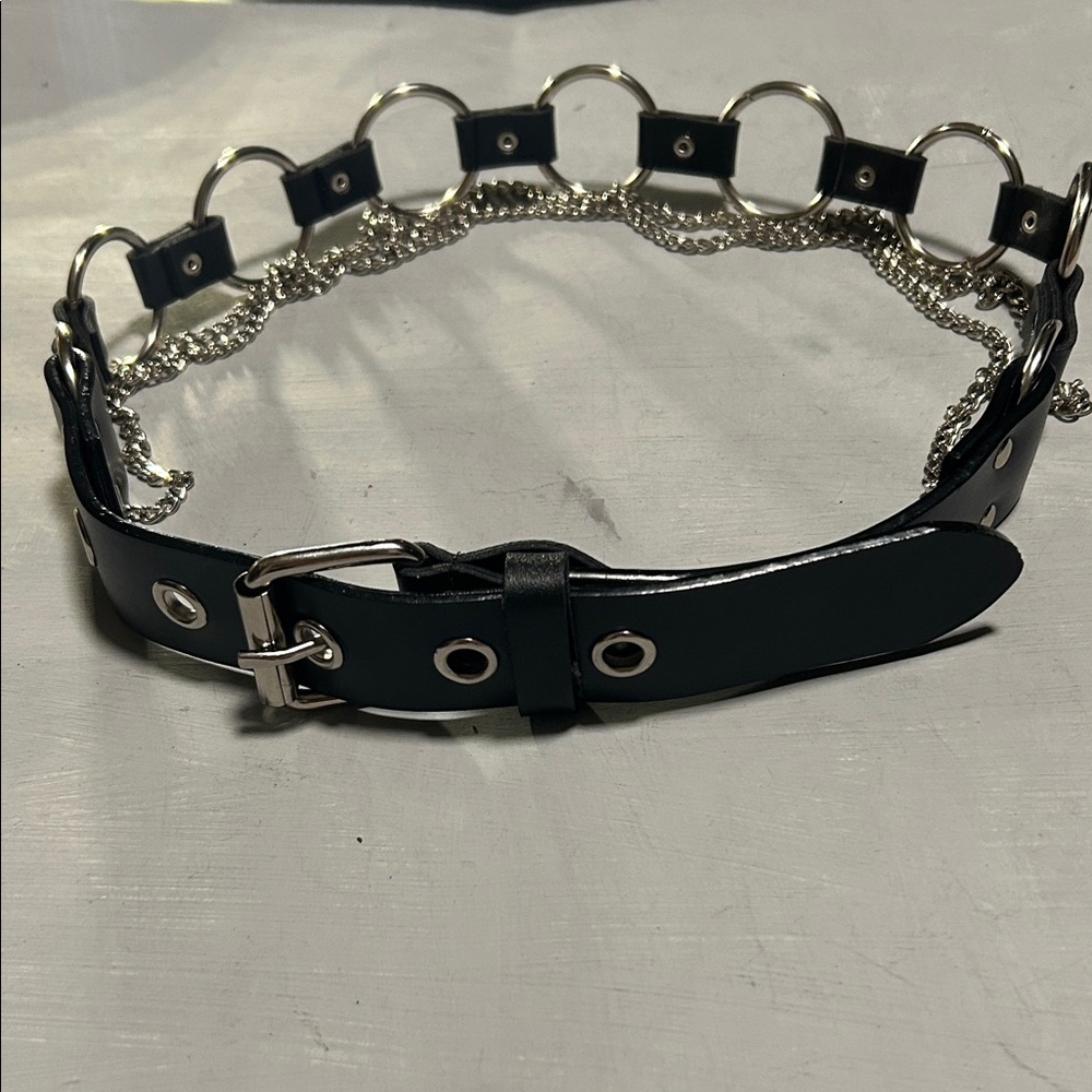 Black Leather & Polished Chrome Bondage Style Women’s Belt, Size Small - Picture 3 of 7
